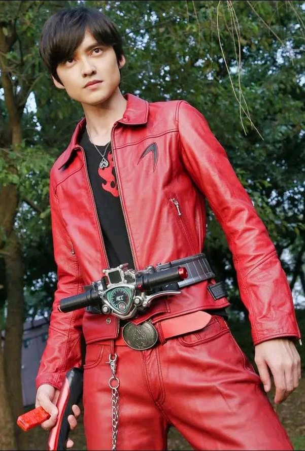 照井龙你行不行？