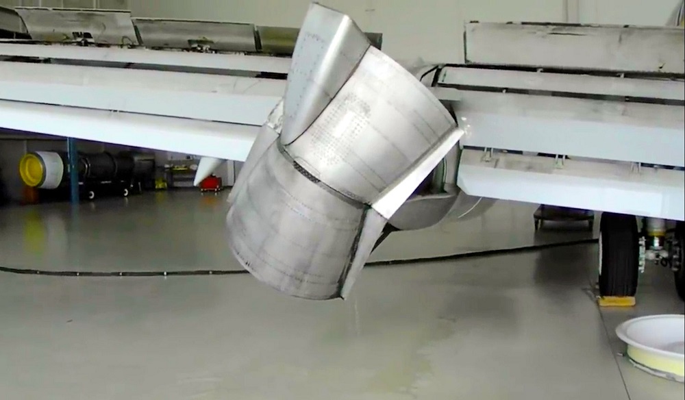 �����ư嵲ס������