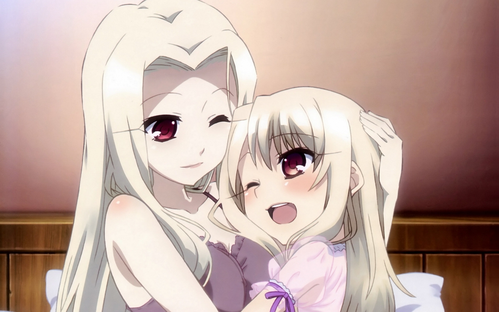 卡莲大概就是这么抱着