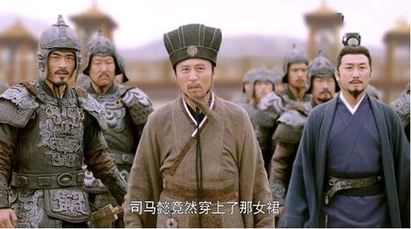 就是这个人的锅