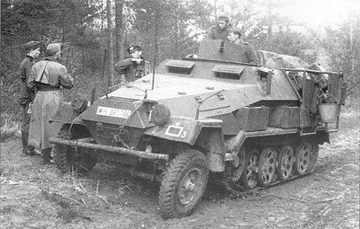 Sdkfz251半履