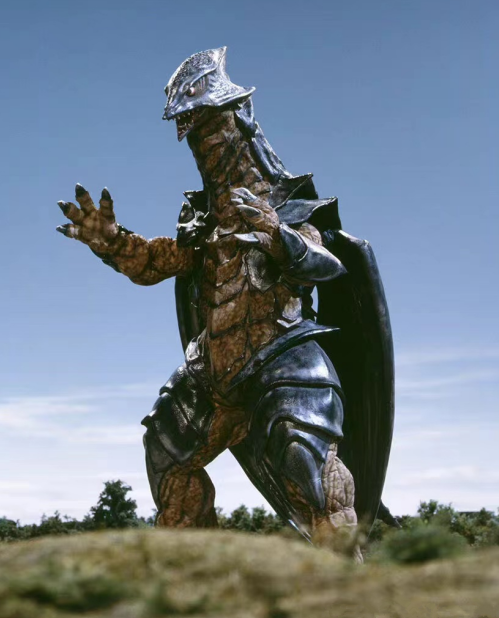 超音速怪兽黑雷恩