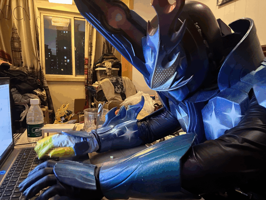 正在赶稿的邪剑仙