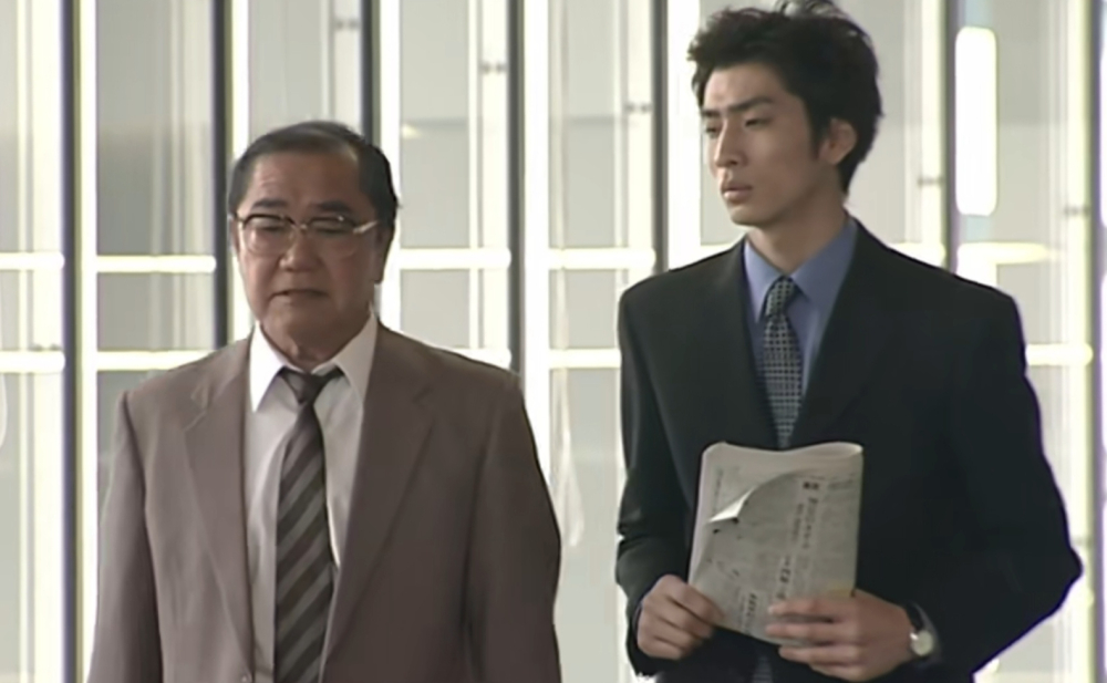 添野（左）泽村（右）