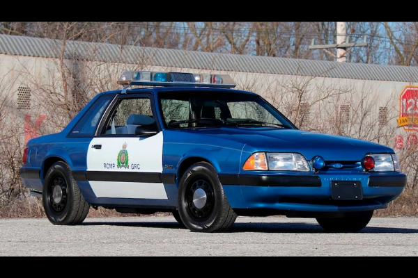 警用福特野马SSP