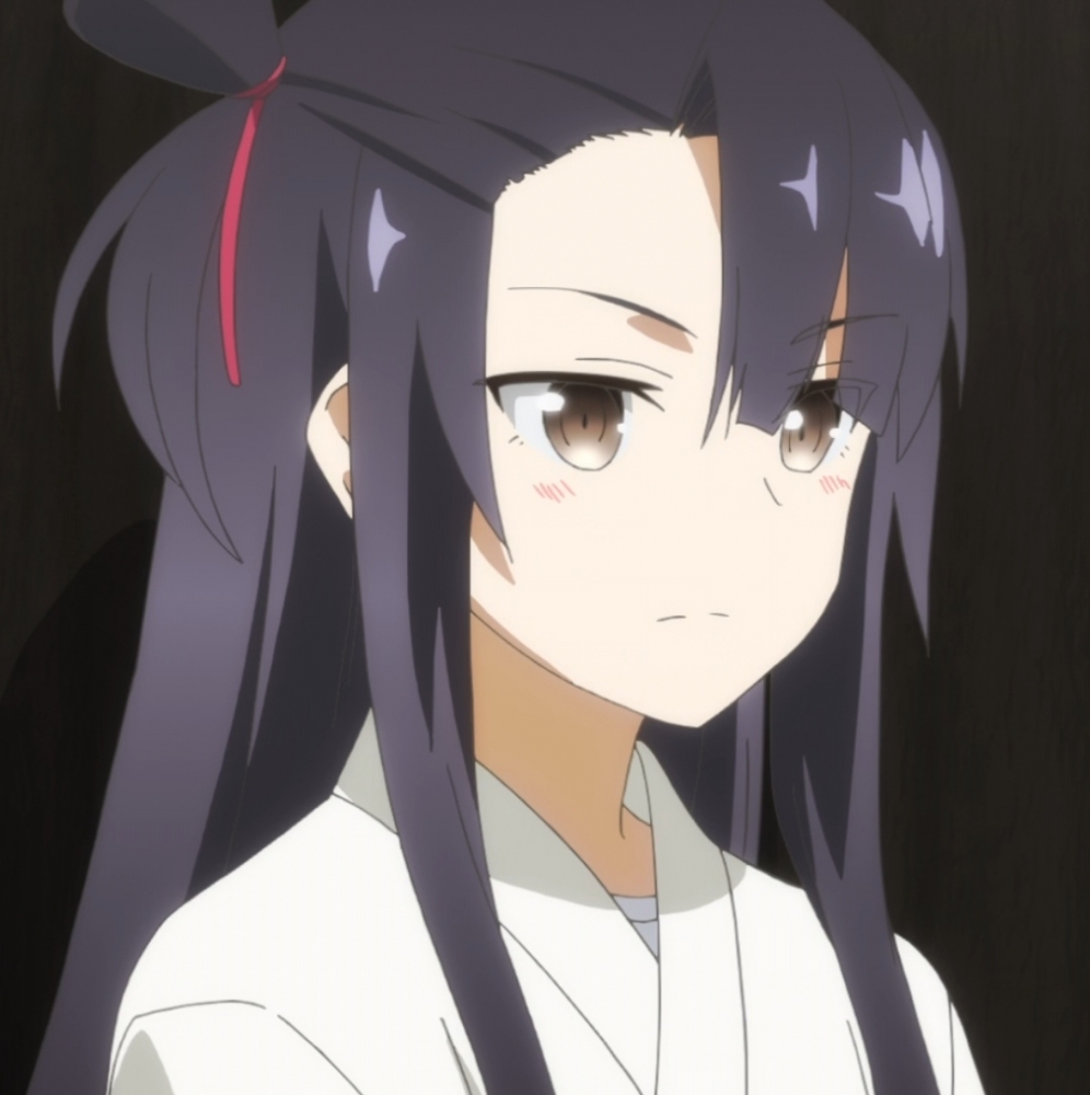 孤单的黑发少女