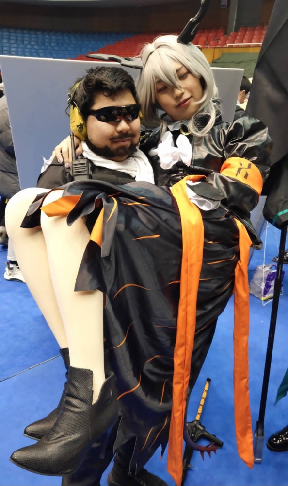 博士，看我把啥抱来了