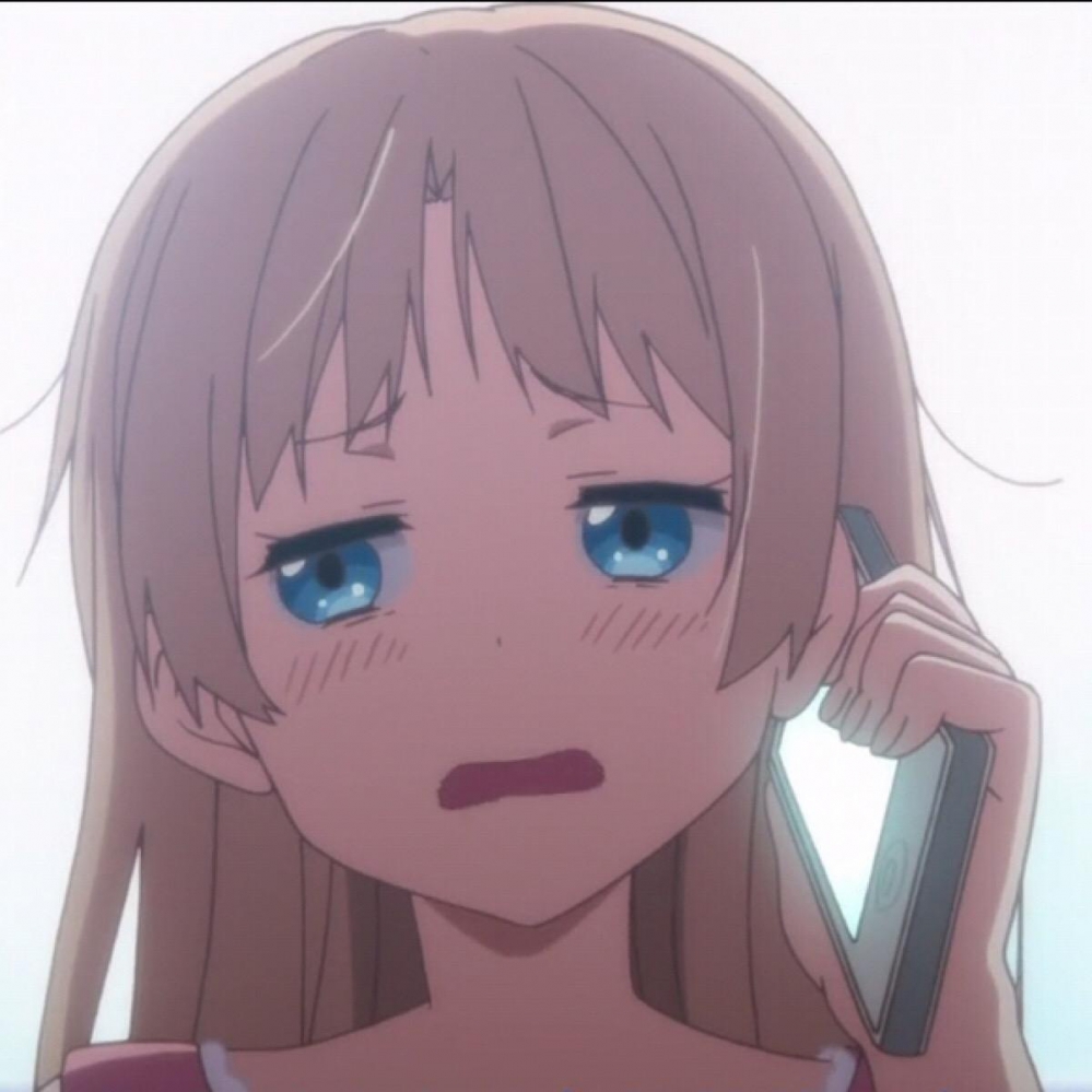 凸守早苗（接电话）