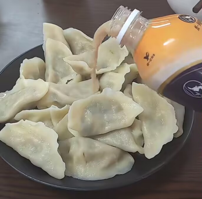 请你们吃饺子