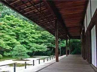 缘侧