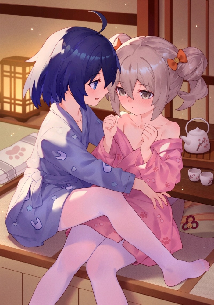 希儿布洛妮娅贴贴