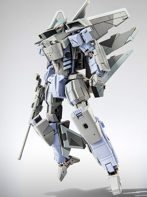 J-20黑闪机甲形态