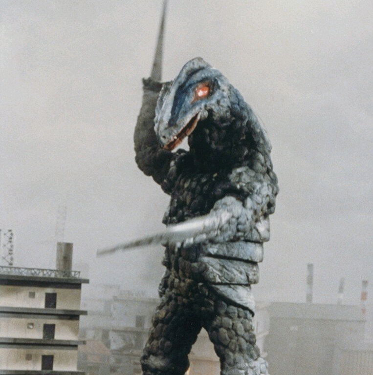 巨大化祖鲁克星人