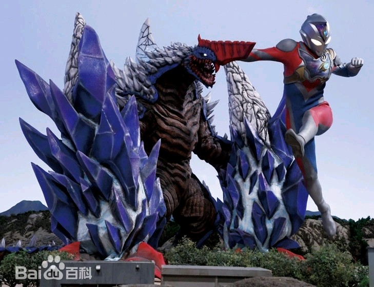 斯菲亚扎沃尔斯