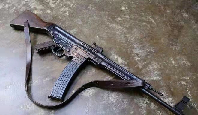 Stg44