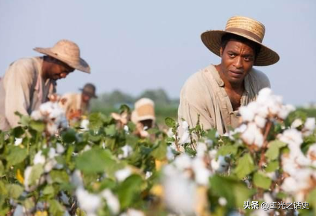 辛苦劳作的工人