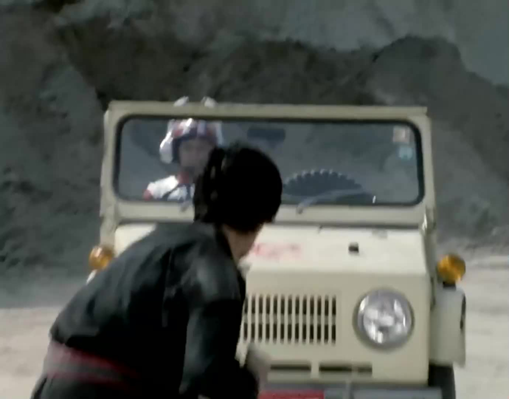 不要害怕，朝我冲过来