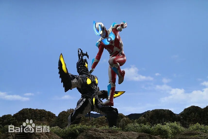 海帕杰顿（左）