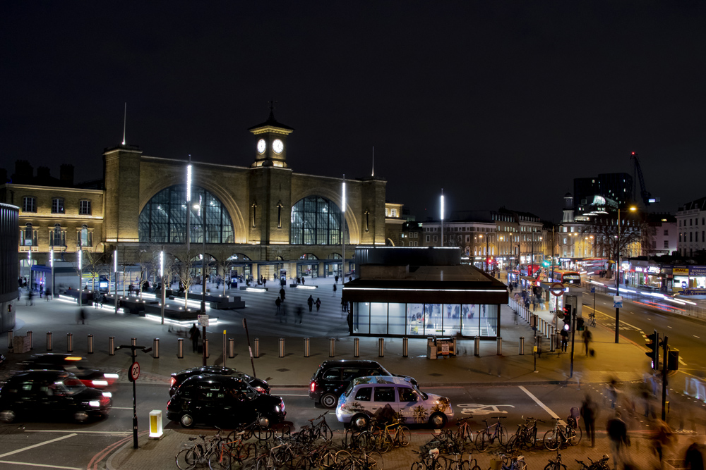 夜晚的国王十字火车站