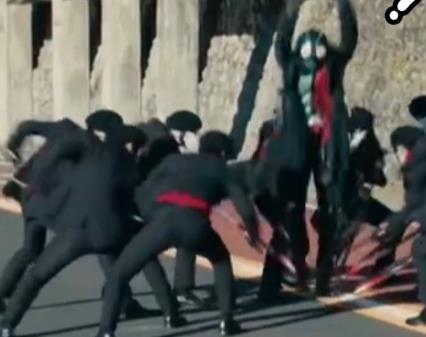 被围殴的吾妻道长